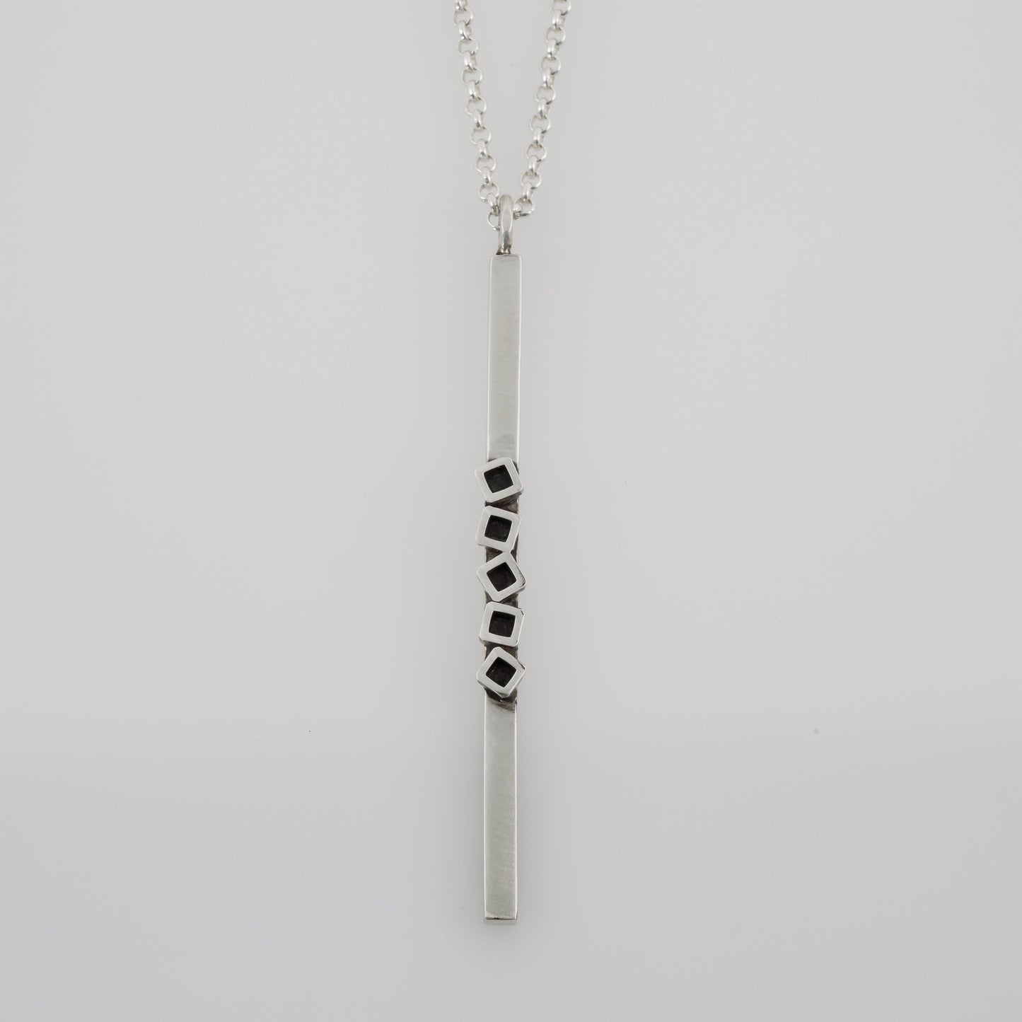 Cubos Long Necklace